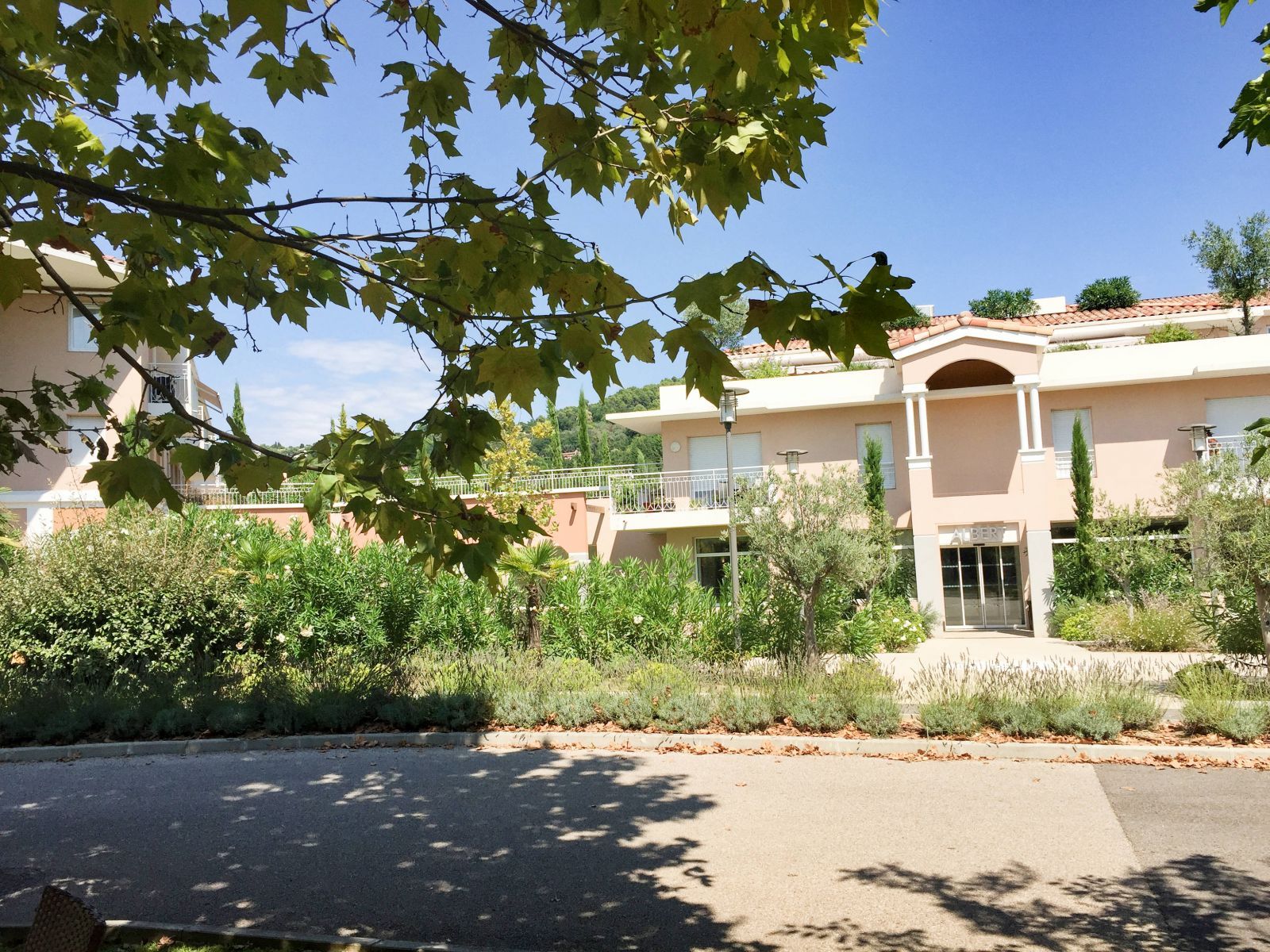 Maison De Retraite Victoria Emera Mouans Sartoux Chemin Des Gourettes