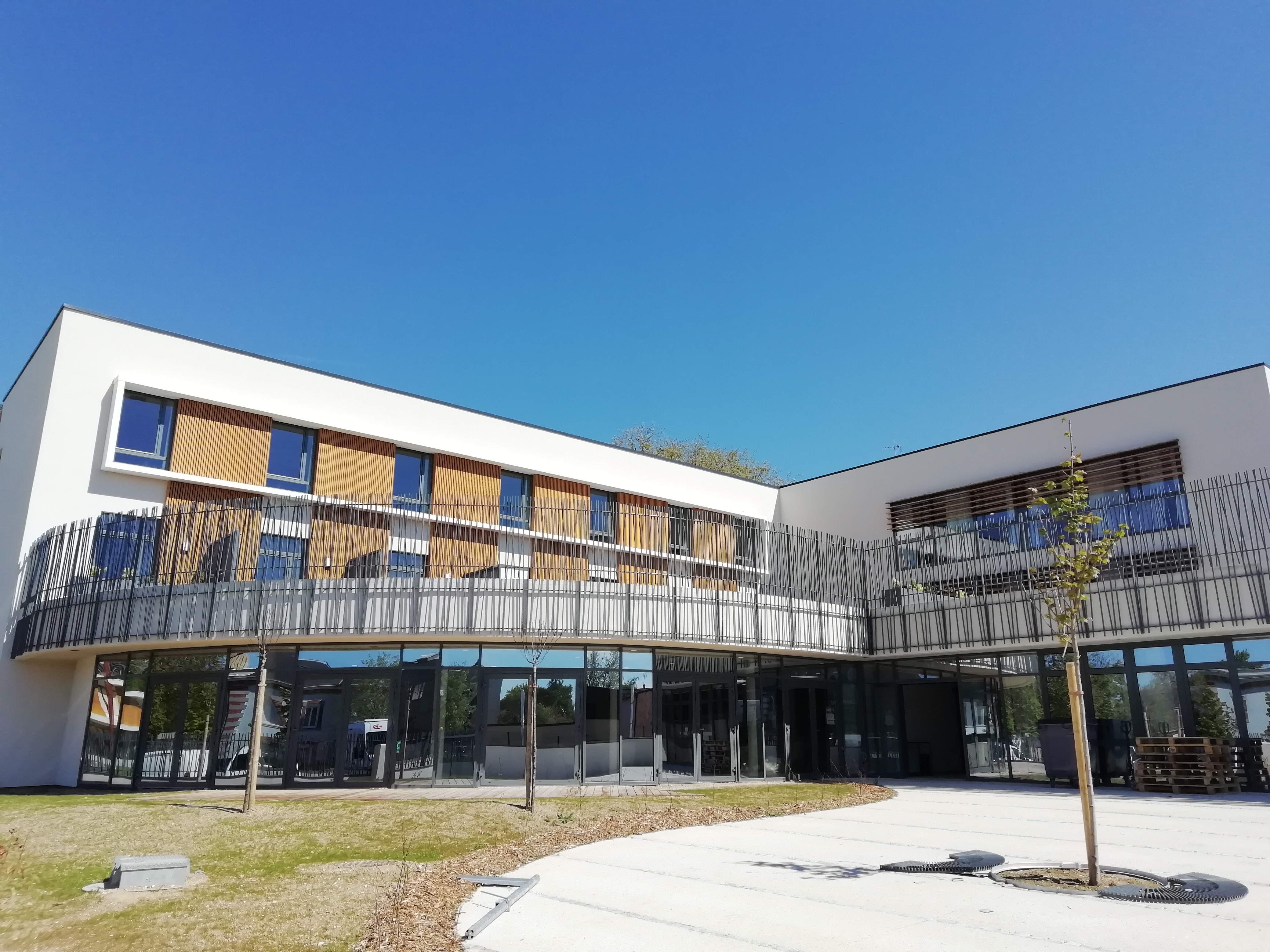 Maison De Retraite Korian Les Catalaunes Châlons En Champagne Avis : EHPAD Les Catalaunes - KORIAN (EHPAD) à Chalons En Champagne dans la  Marne (51) | Papyhappy
