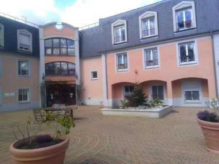 couverture_residence-les-chenes-rouges-colisee